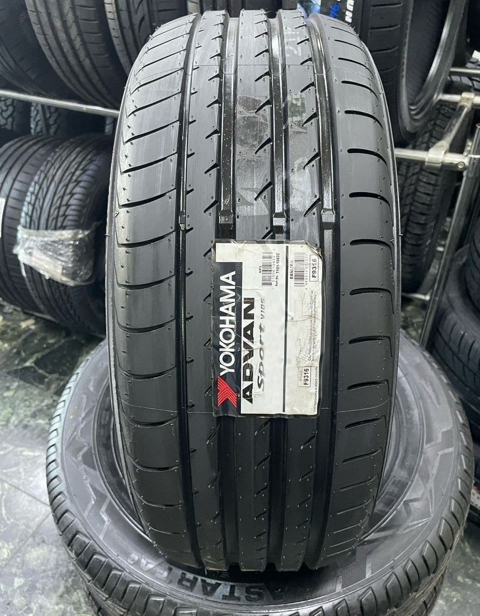 Yokohama Advan Sport V105 255/30 R19 91Y