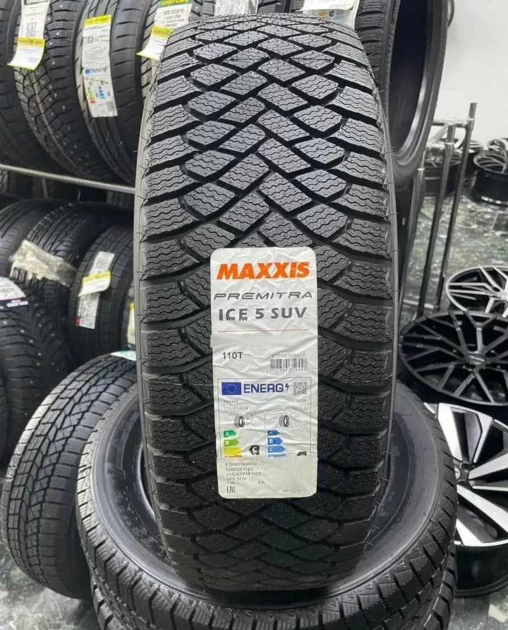 Maxxis Premitra Ice 5 SUV / SP5 SUV 235/65 R18 110T