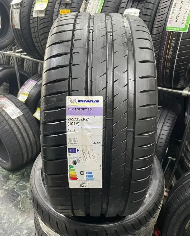 Michelin Pilot Sport 4 S 265/35 R21 101Y XL
