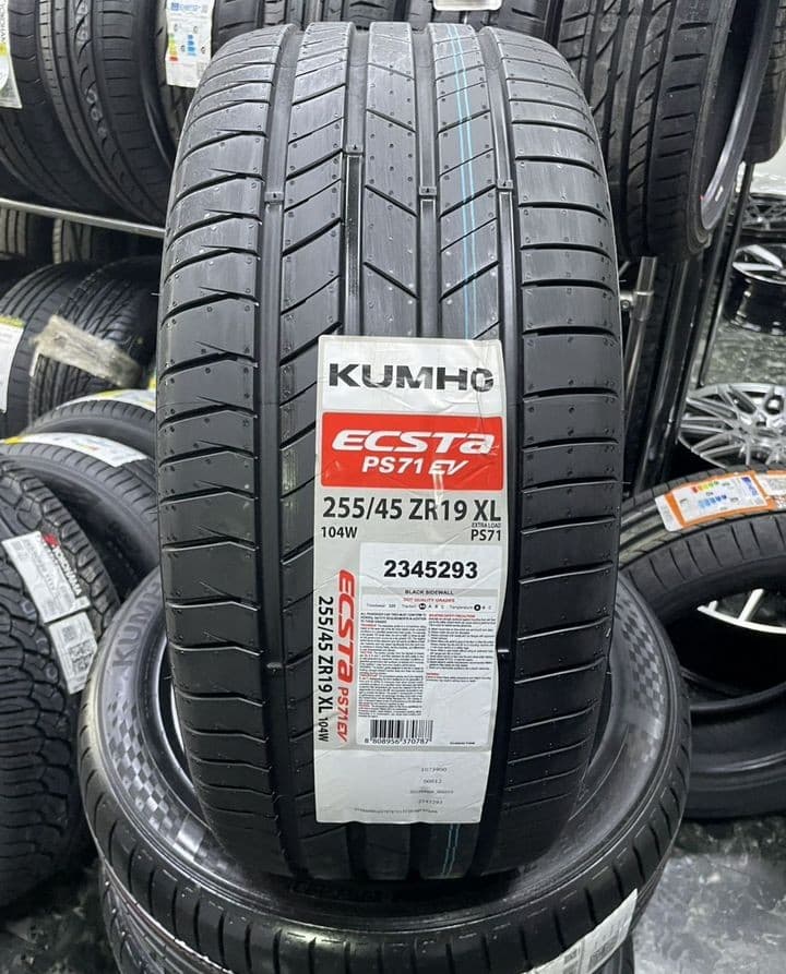 Kumho Ecsta PS71 EV 255/45 R19 104W