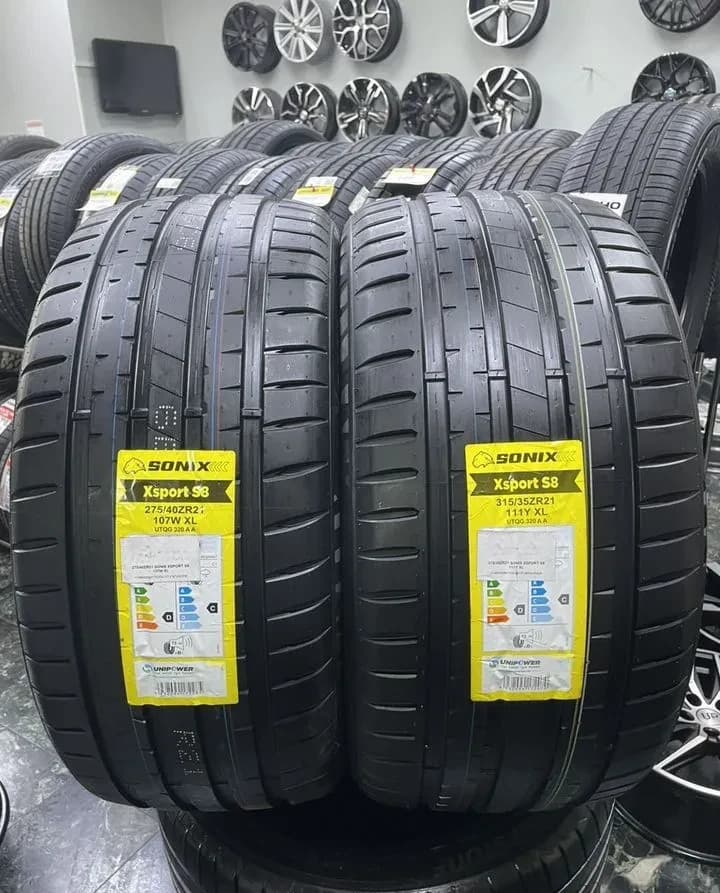 Sonix XSPORT S8 275/40 R21 и 315/35 R21 107W