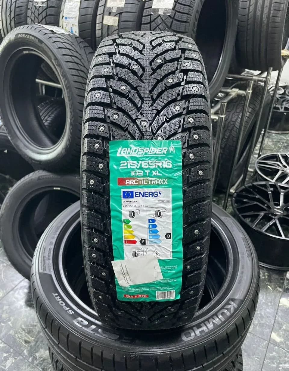 Landspider Arctictraxx 215/65 R16C 109T