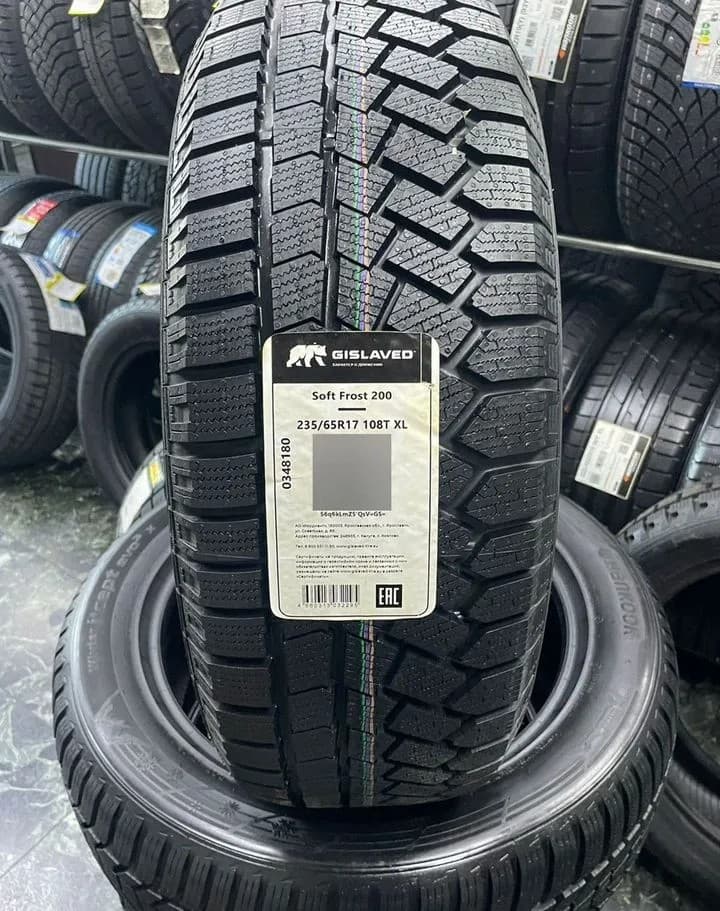 Gislaved Soft Frost 200 235/65 R17 108T XL