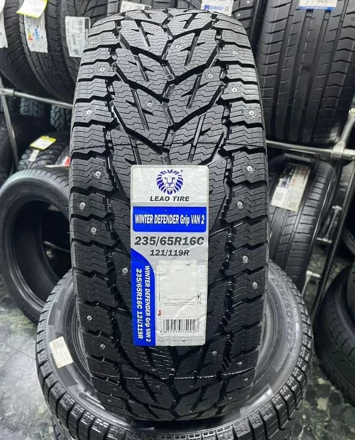 Leao Winter Defender Grip VAN 2 235/65 R16C 121R